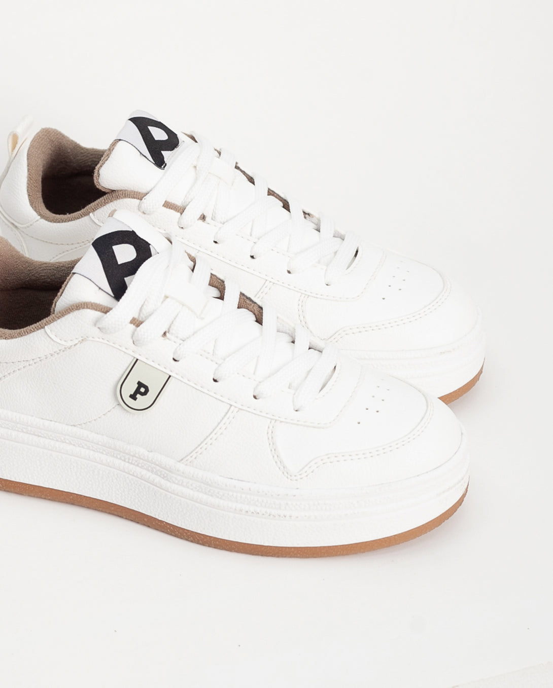 Tenis para mujer, blancos con suela expanso plataforma.